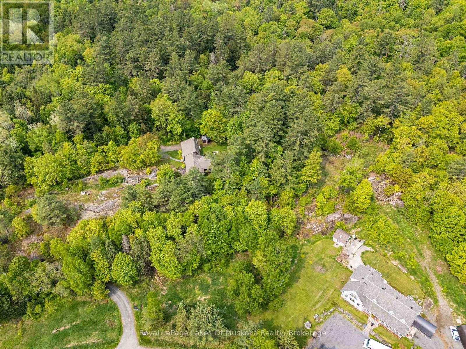 22 Allensville Road, Huntsville, Ontario  P0B 1M0 - Photo 9 - X12202484