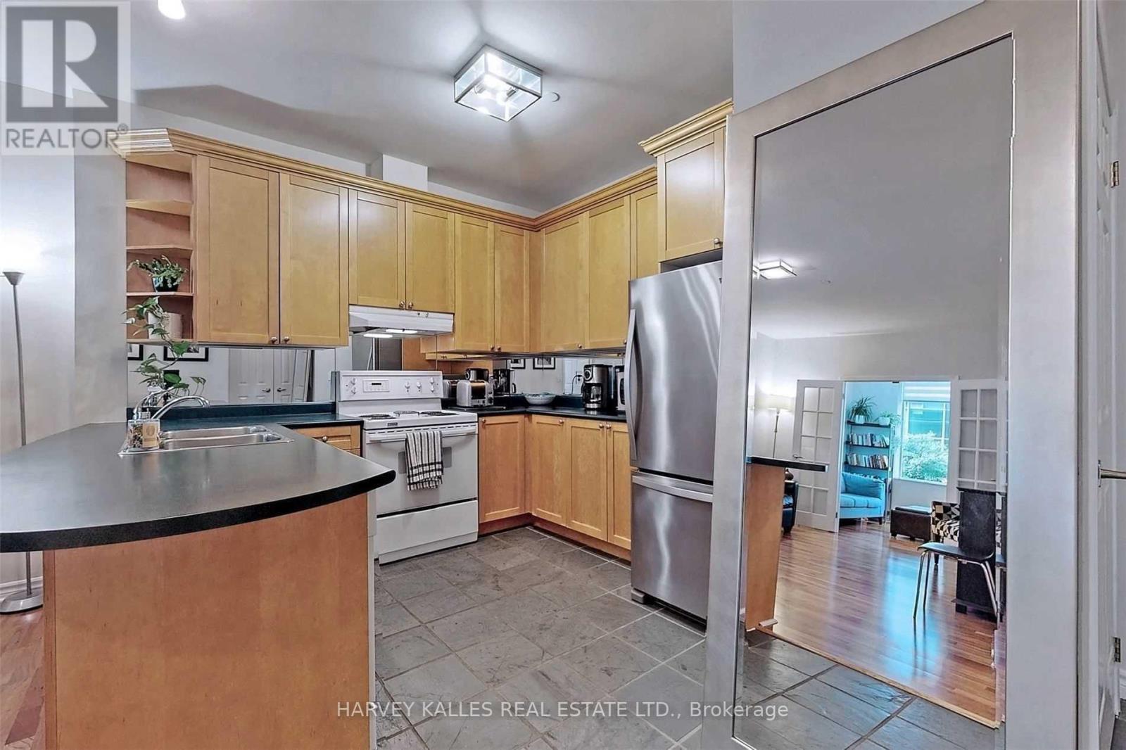 214 - 980 Yonge Street, Toronto, Ontario  M4W 3V8 - Photo 15 - C12202316
