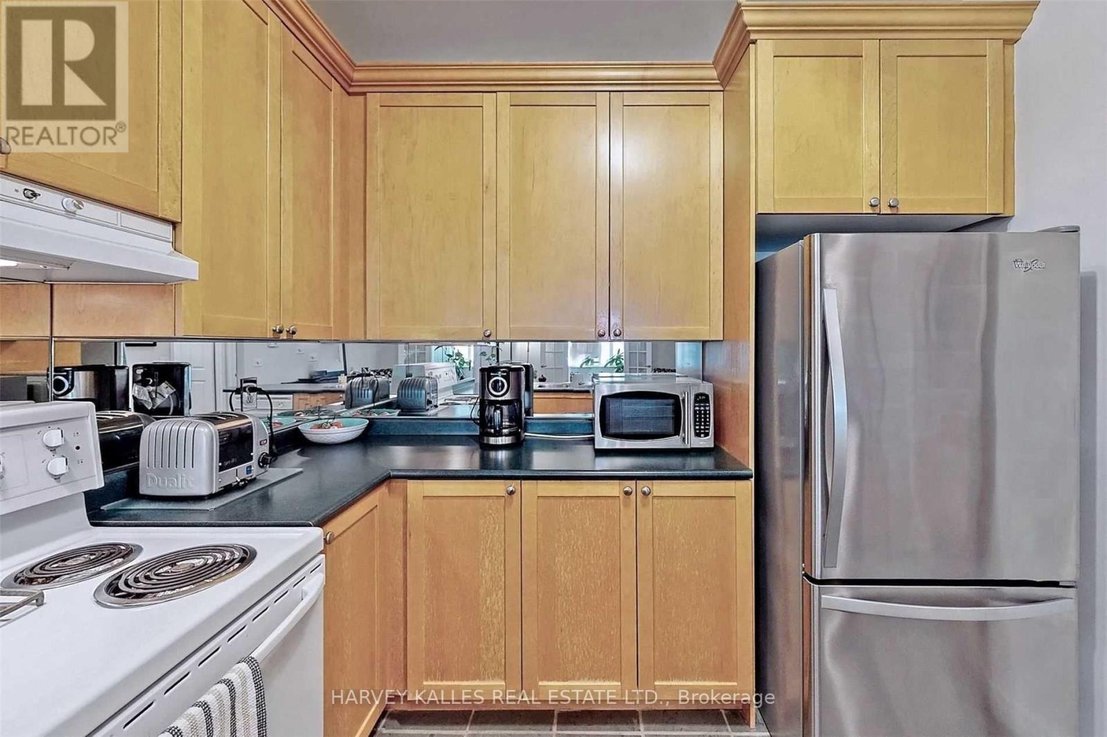 214 - 980 Yonge Street, Toronto, Ontario  M4W 3V8 - Photo 18 - C12202316