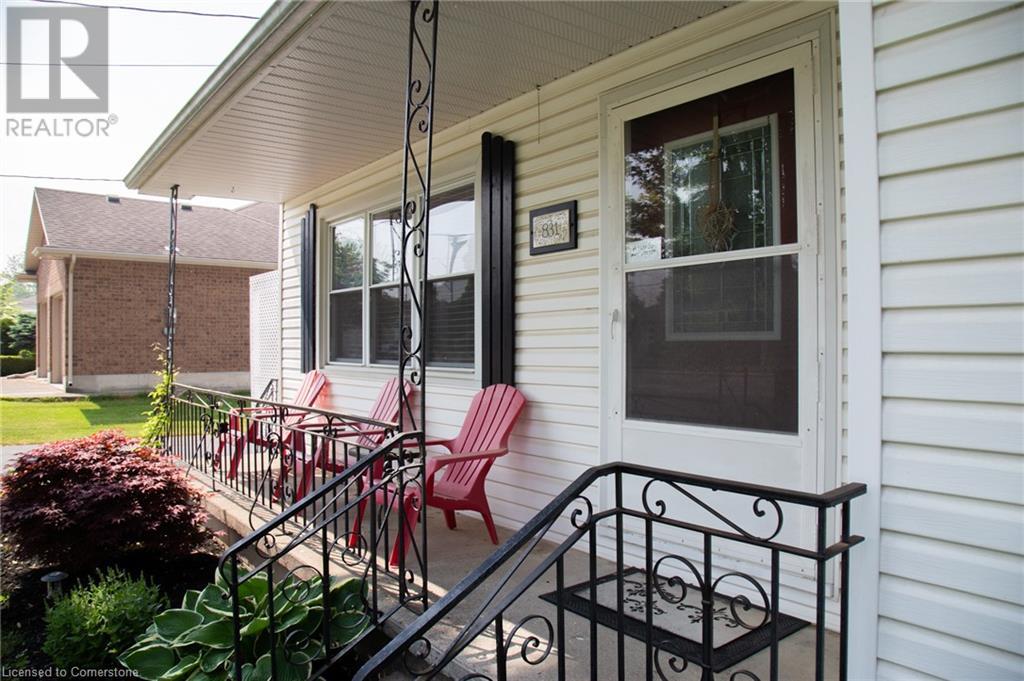 Property at 831 MAIN Street image 3