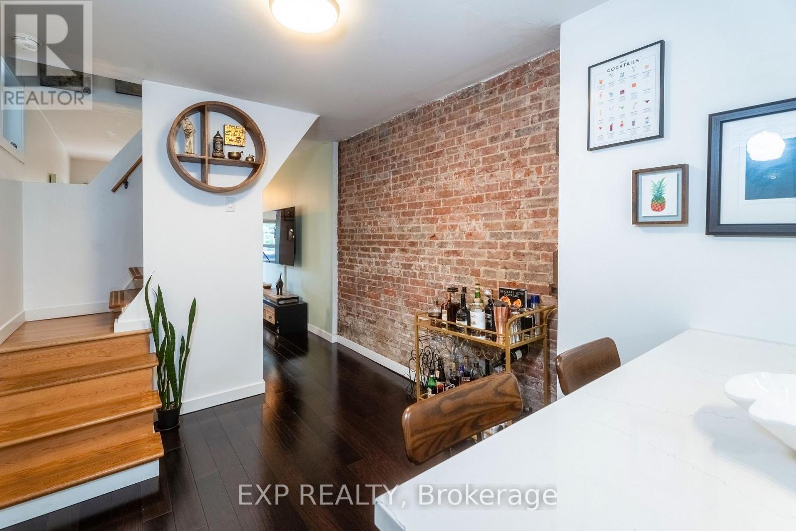819 Craven Road, Toronto, Ontario  M4L 2Z7 - Photo 19 - E12202224