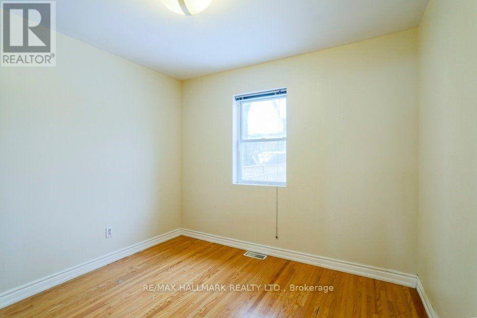 Main - 18 Northview Avenue, Toronto, Ontario  M1N 1W1 - Photo 4 - E12202293