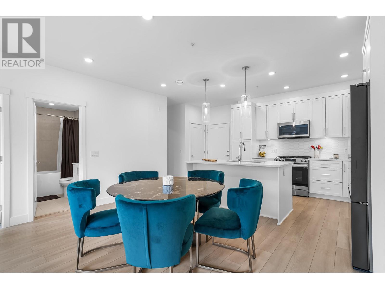 202 22633 Selkirk Avenue, Maple Ridge, British Columbia  V2X 1C7 - Photo 8 - R3010479