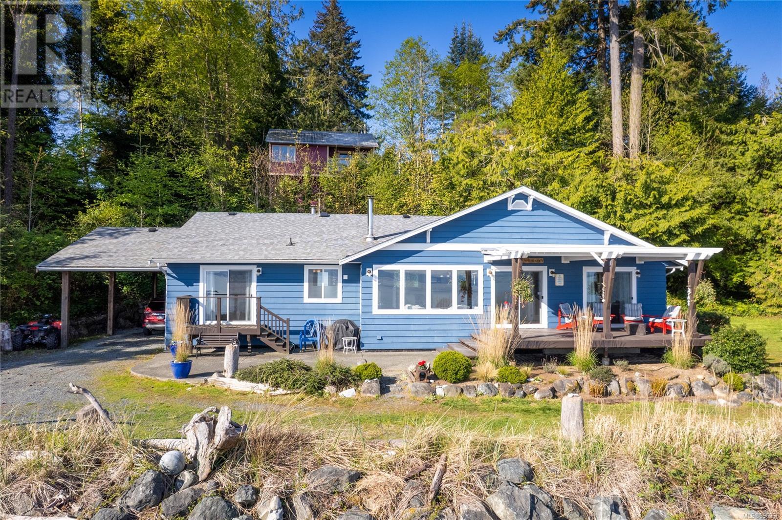 6655 Island Hwy W, Bowser, British Columbia