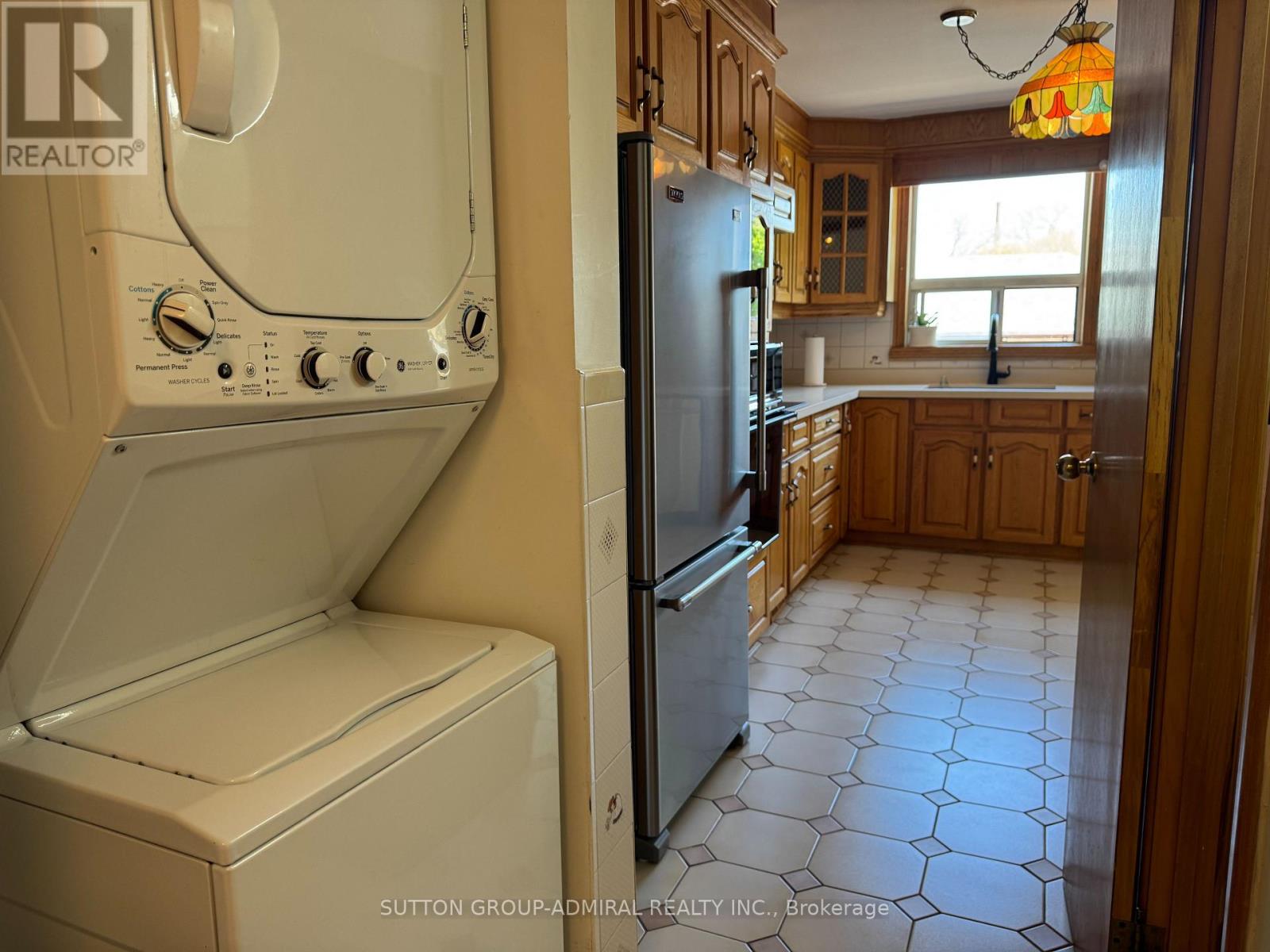 137 Evelyn Avenue, Toronto, Ontario  M6P 2Z6 - Photo 10 - W12088376