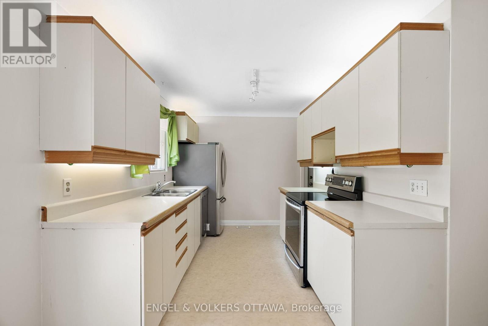 803 River Road, Ottawa, Ontario  K4M 0E2 - Photo 13 - X12202365