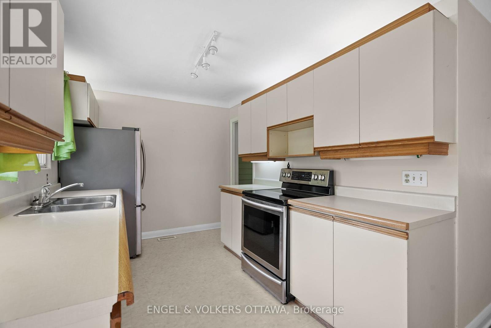 803 River Road, Ottawa, Ontario  K4M 0E2 - Photo 15 - X12202365
