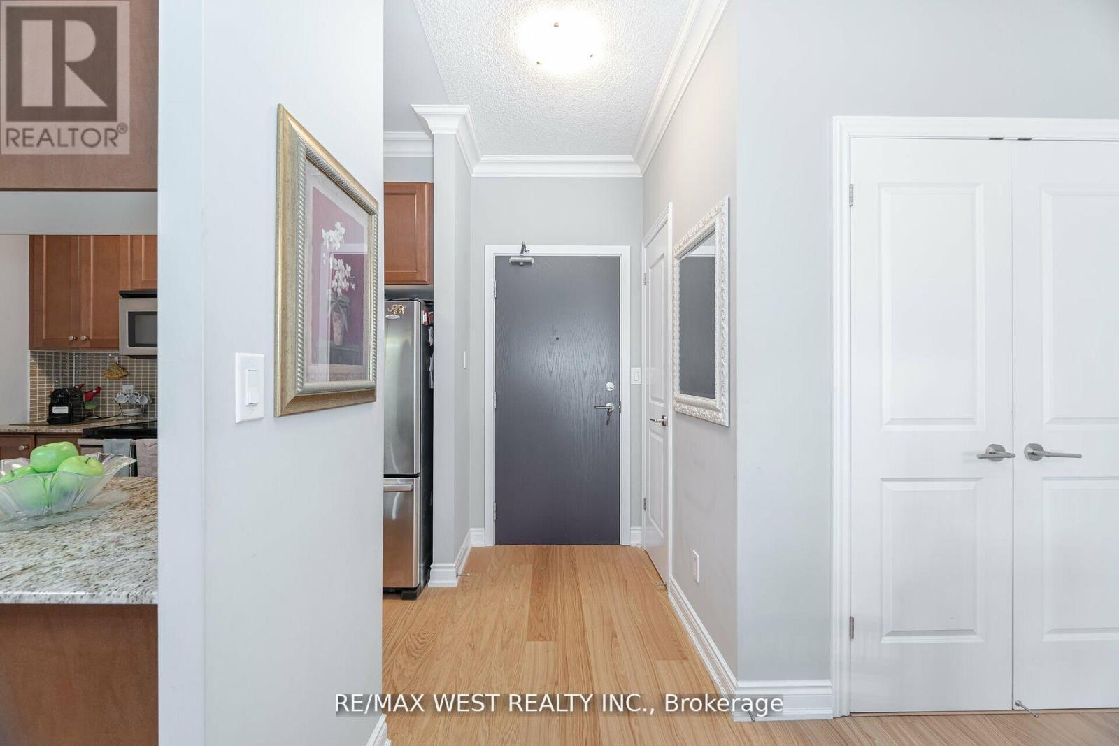 509 - 281 Woodbridge Avenue, Vaughan, Ontario  L4L 0C6 - Photo 6 - N12202339