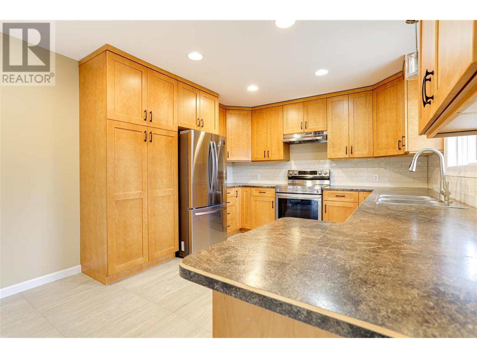 Property at 1461 CORMORANT AVENUE image 3
