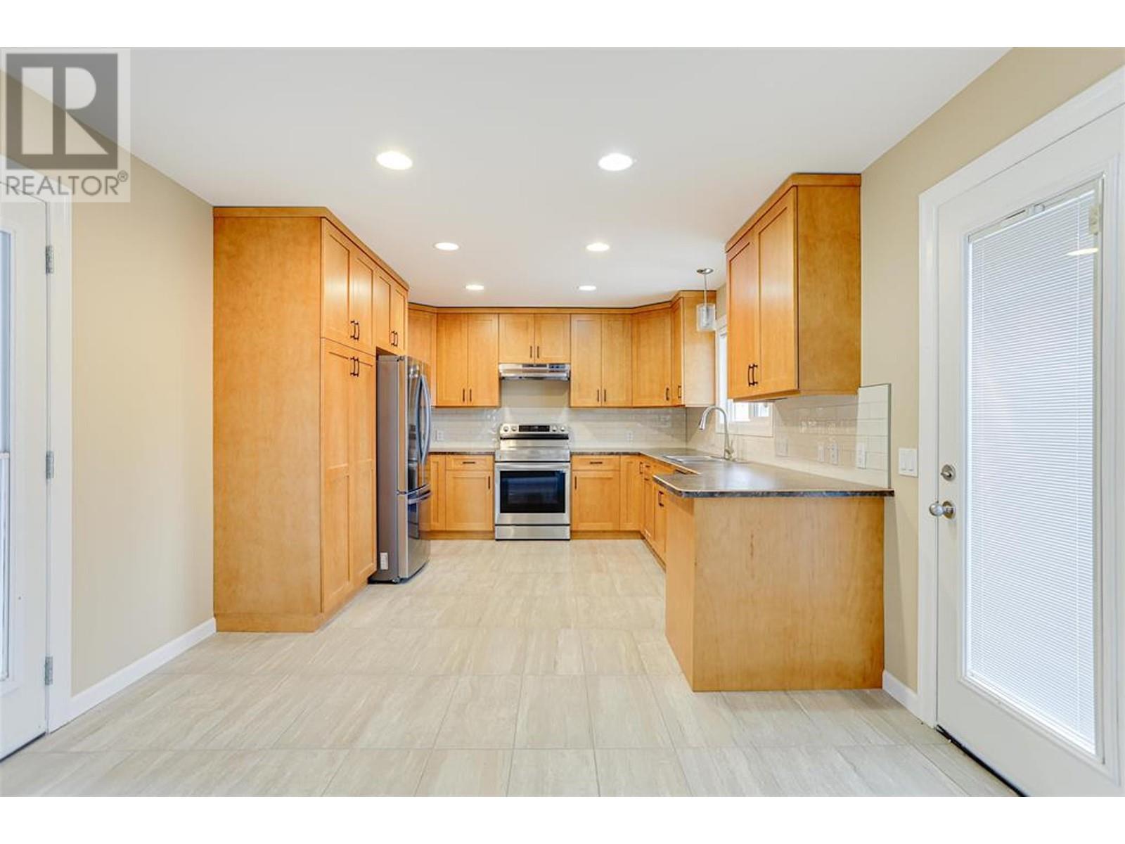 Property at 1461 CORMORANT AVENUE image 4
