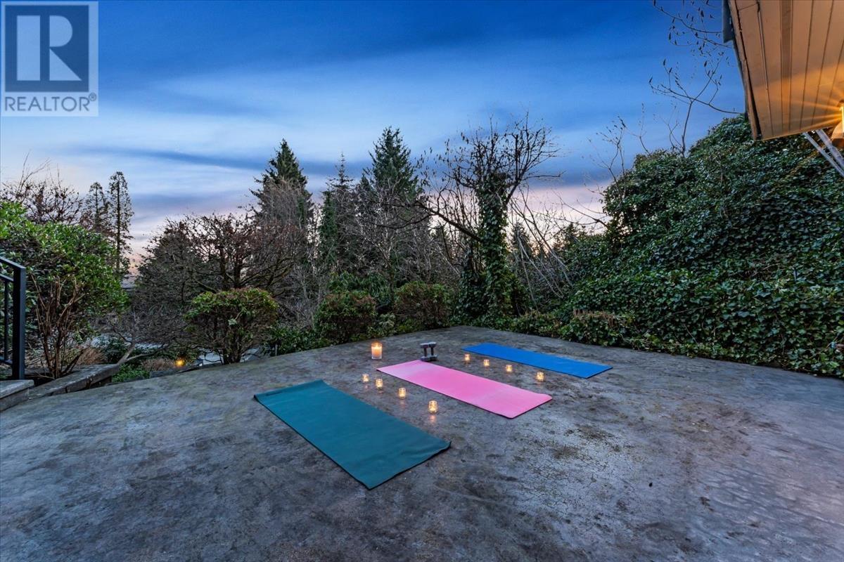 1125 Groveland Court, West Vancouver, British Columbia  V7S 1Z7 - Photo 30 - R2985873