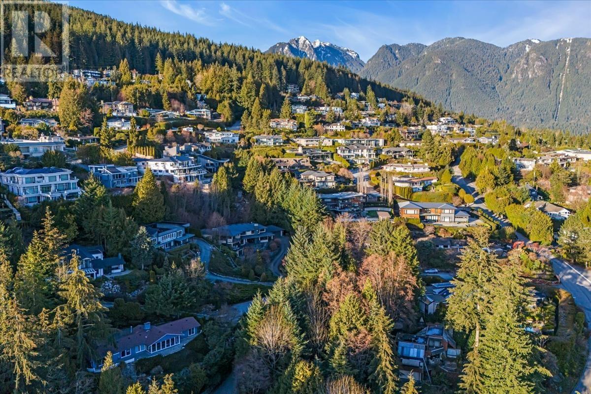 1125 Groveland Court, West Vancouver, British Columbia  V7S 1Z7 - Photo 39 - R2985873