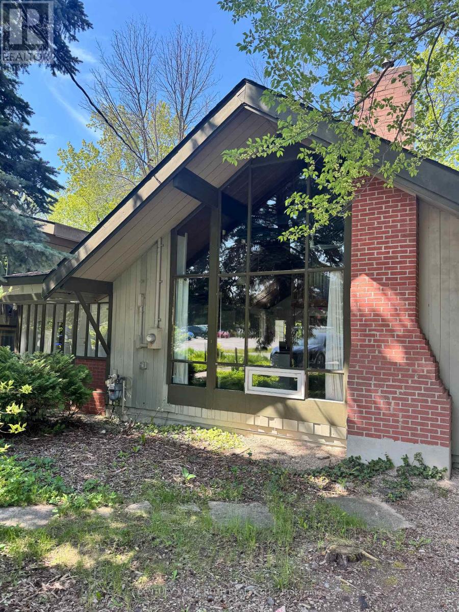 110 Albert Street, Collingwood, Ontario  L9Y 3Y2 - Photo 1 - S12202252