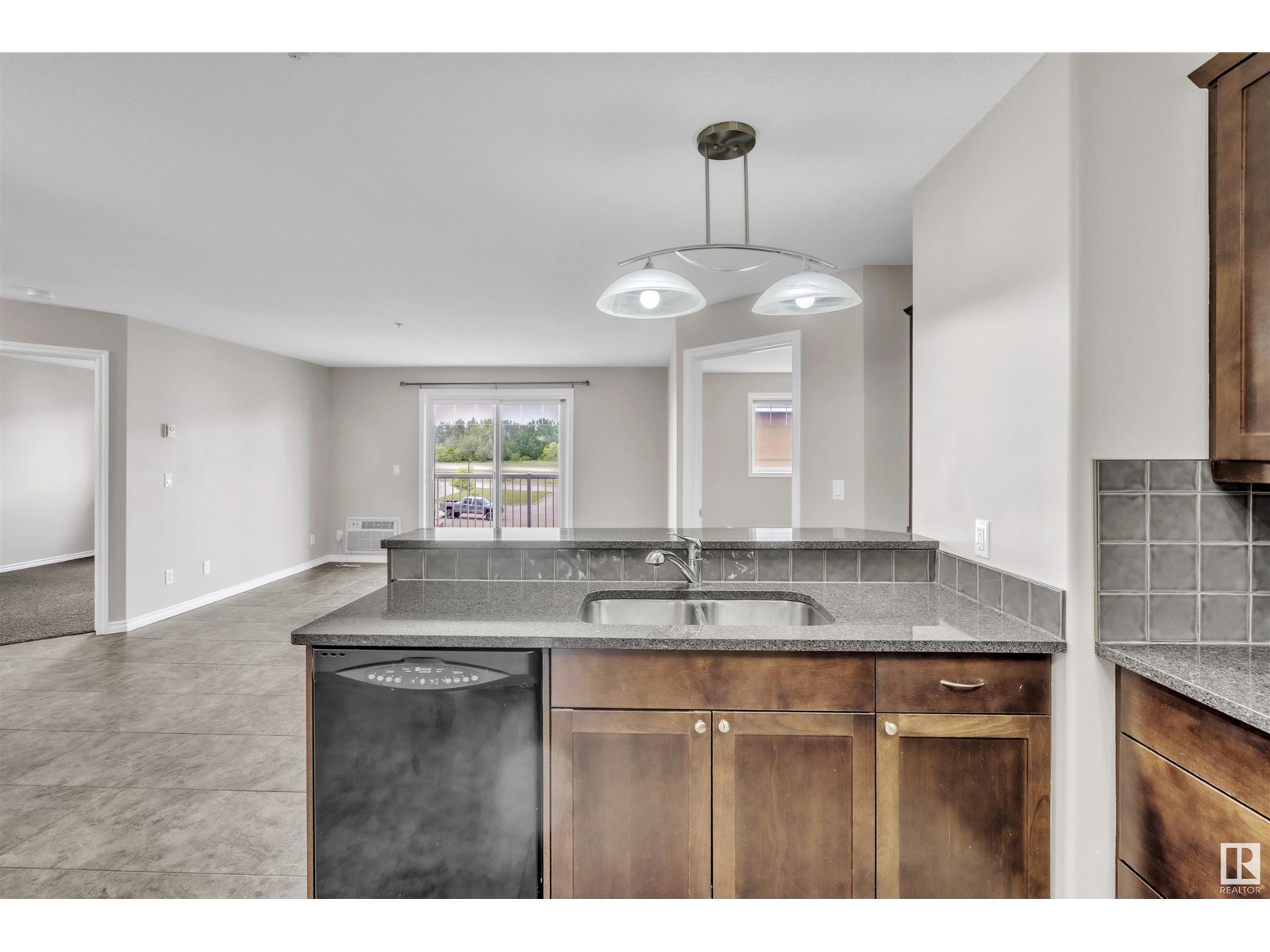 3303 901 16 St, Cold Lake, Alberta  T9M 0C3 - Photo 4 - E4432230