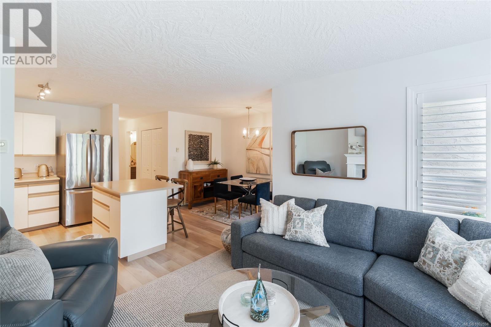 Property at 314 4969 Wills Rd image 3