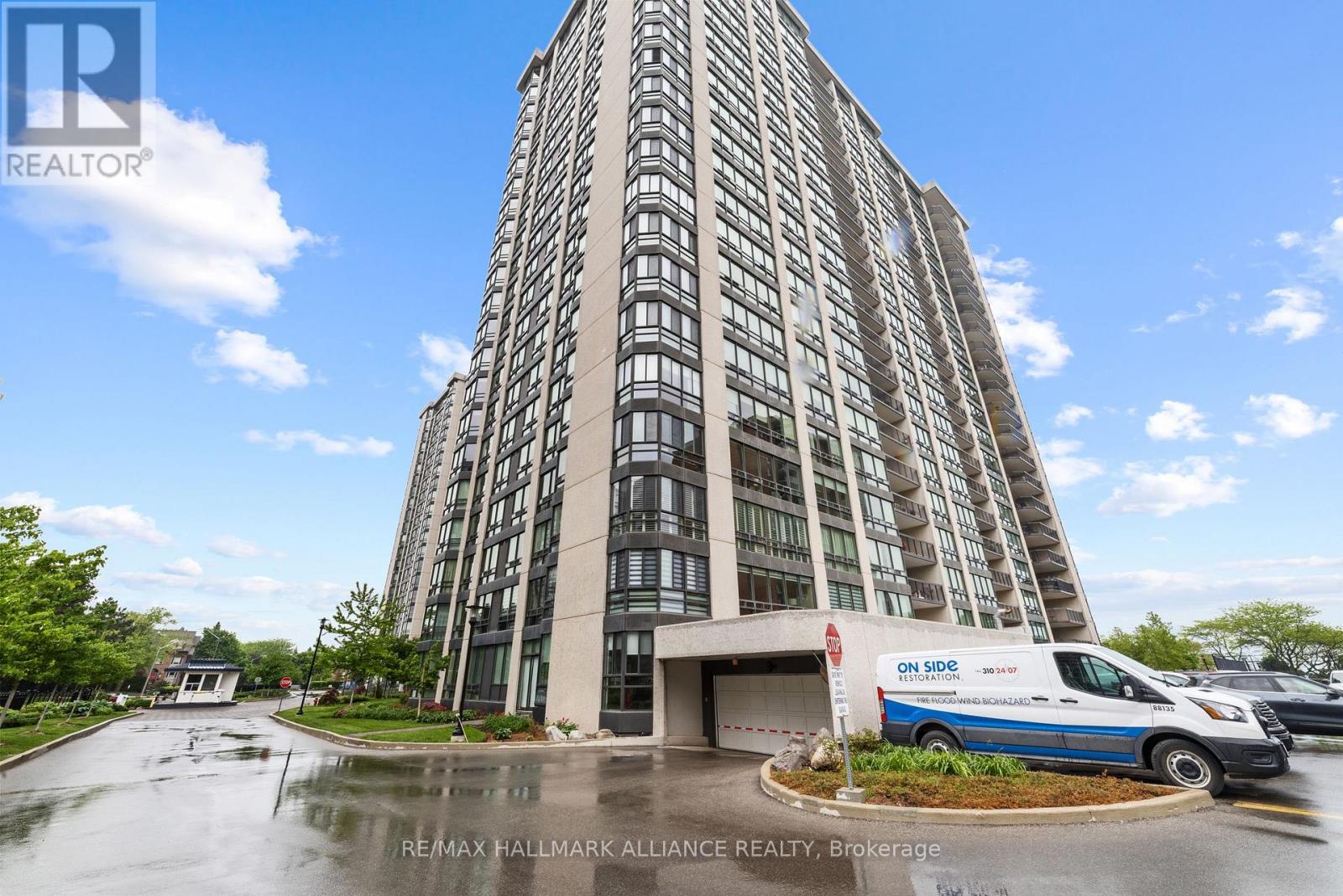 Ph6 - 2180 Marine Dr Drive, Oakville, Ontario  L6L 5V2 - Photo 2 - W12202230