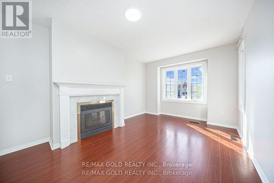 170 Desert Sand Drive, Brampton, Ontario  L6R 1P8 - Photo 10 - W12202250