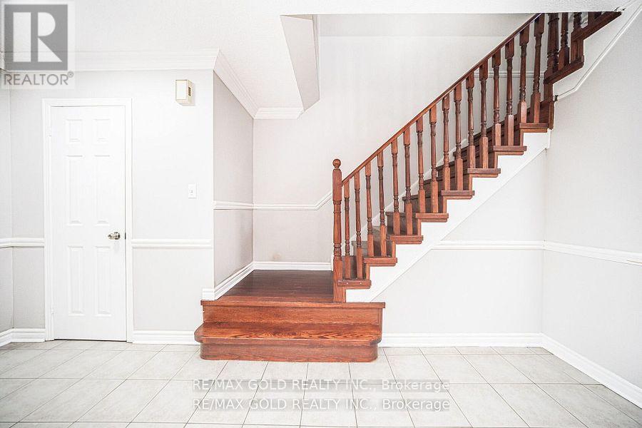 170 Desert Sand Drive, Brampton, Ontario  L6R 1P8 - Photo 24 - W12202250