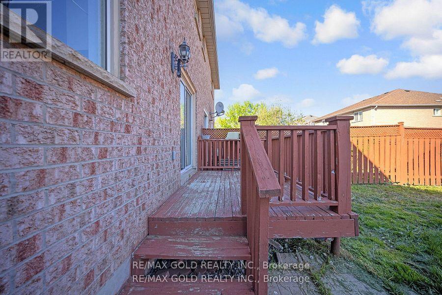 170 Desert Sand Drive, Brampton (Sandringham-Wellington), Ontario  L6R 1P8 - Photo 46 - W12202250