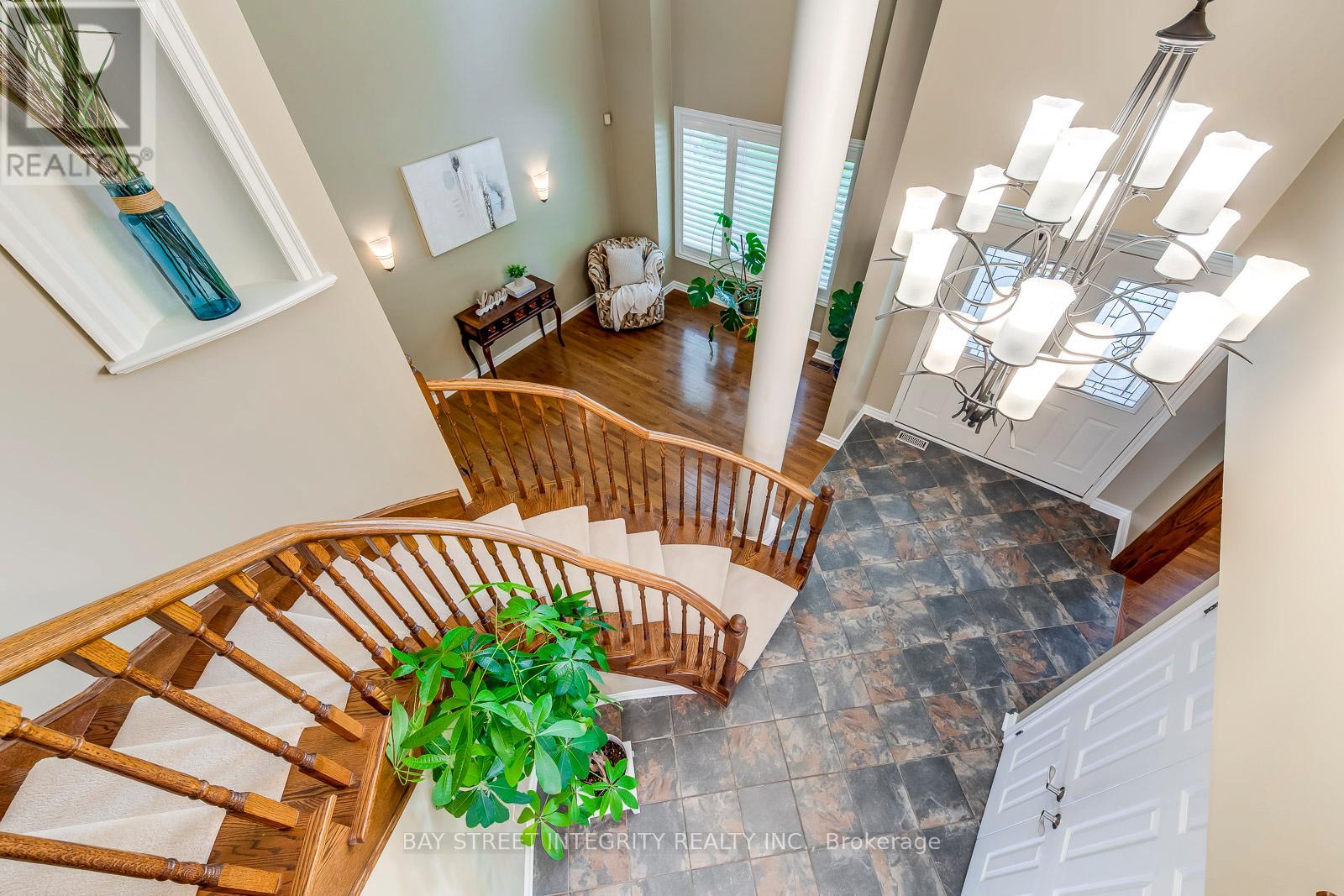 1054 Summit Ridge Drive, Oakville, Ontario  L6M 3K9 - Photo 22 - W12202264