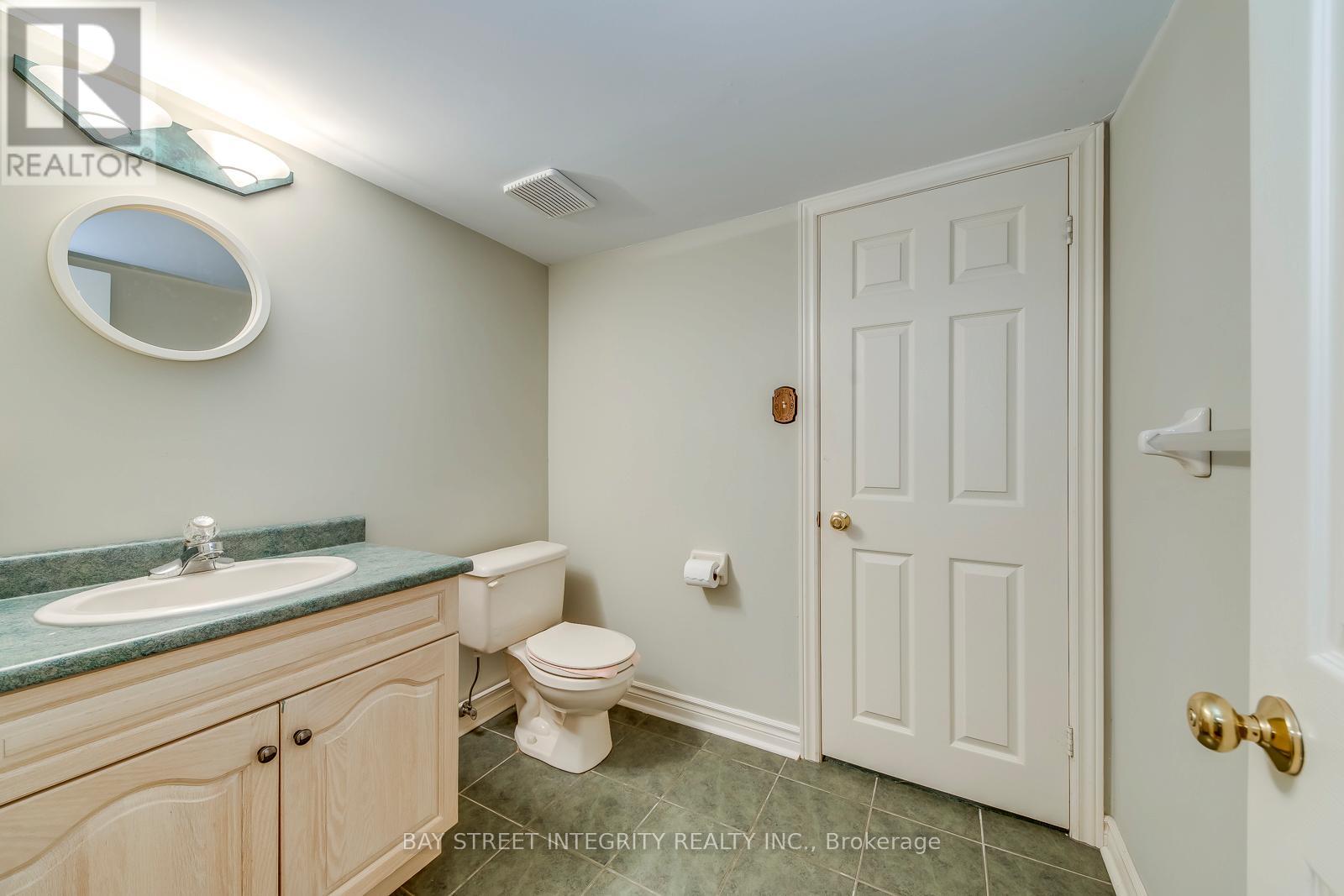 1054 Summit Ridge Drive, Oakville, Ontario  L6M 3K9 - Photo 39 - W12202264