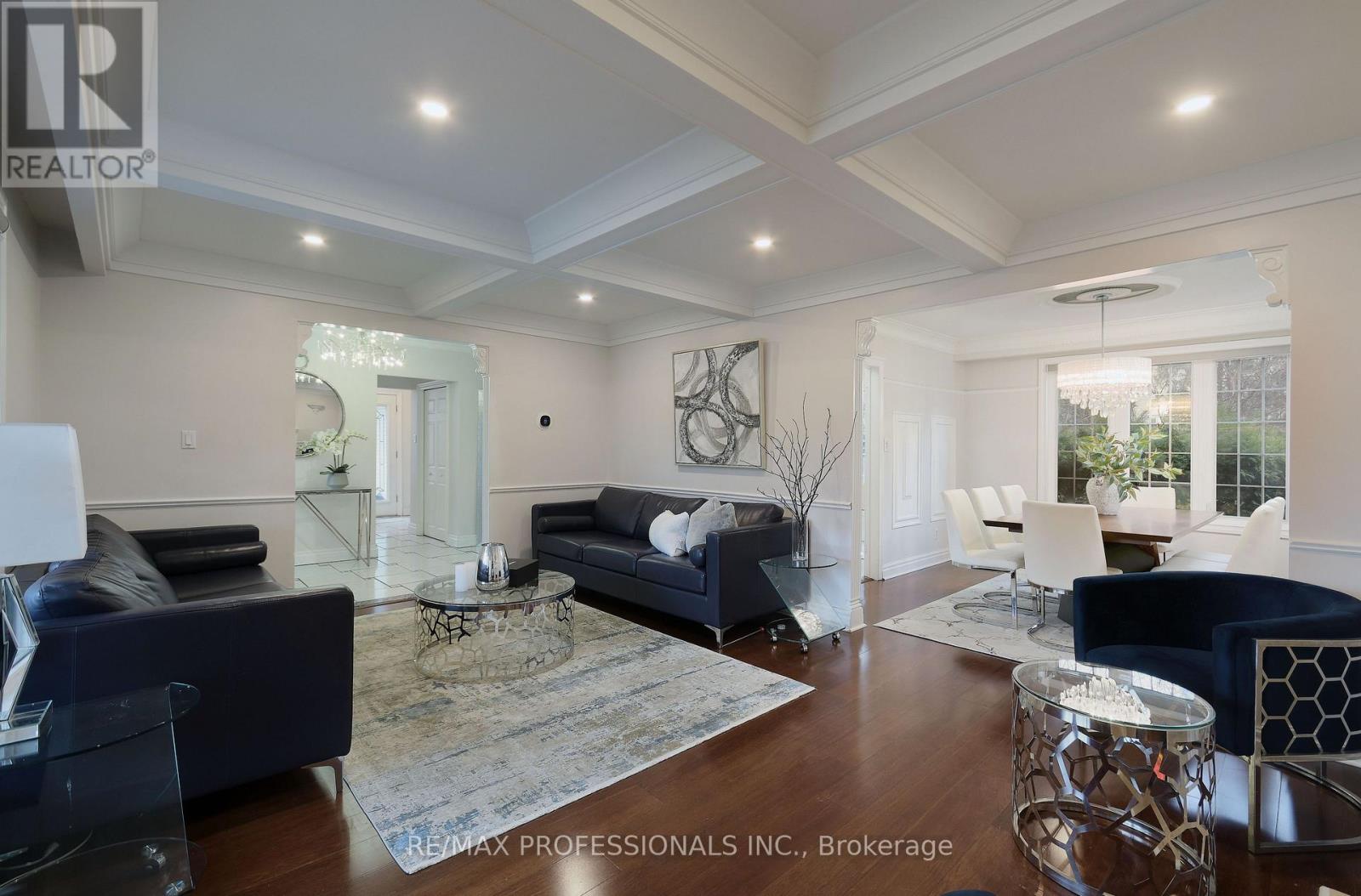 56 Silverthorne Bush Drive, Toronto (Markland Wood), Ontario  M9C 2X8 - Photo 12 - W12202283