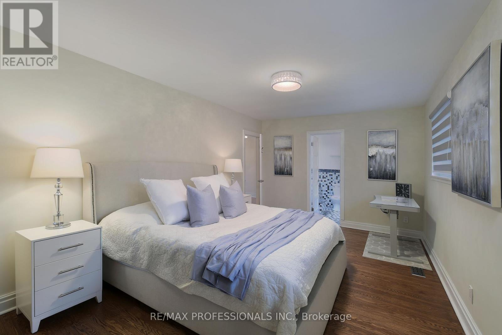 56 Silverthorne Bush Drive, Toronto (Markland Wood), Ontario  M9C 2X8 - Photo 24 - W12202283