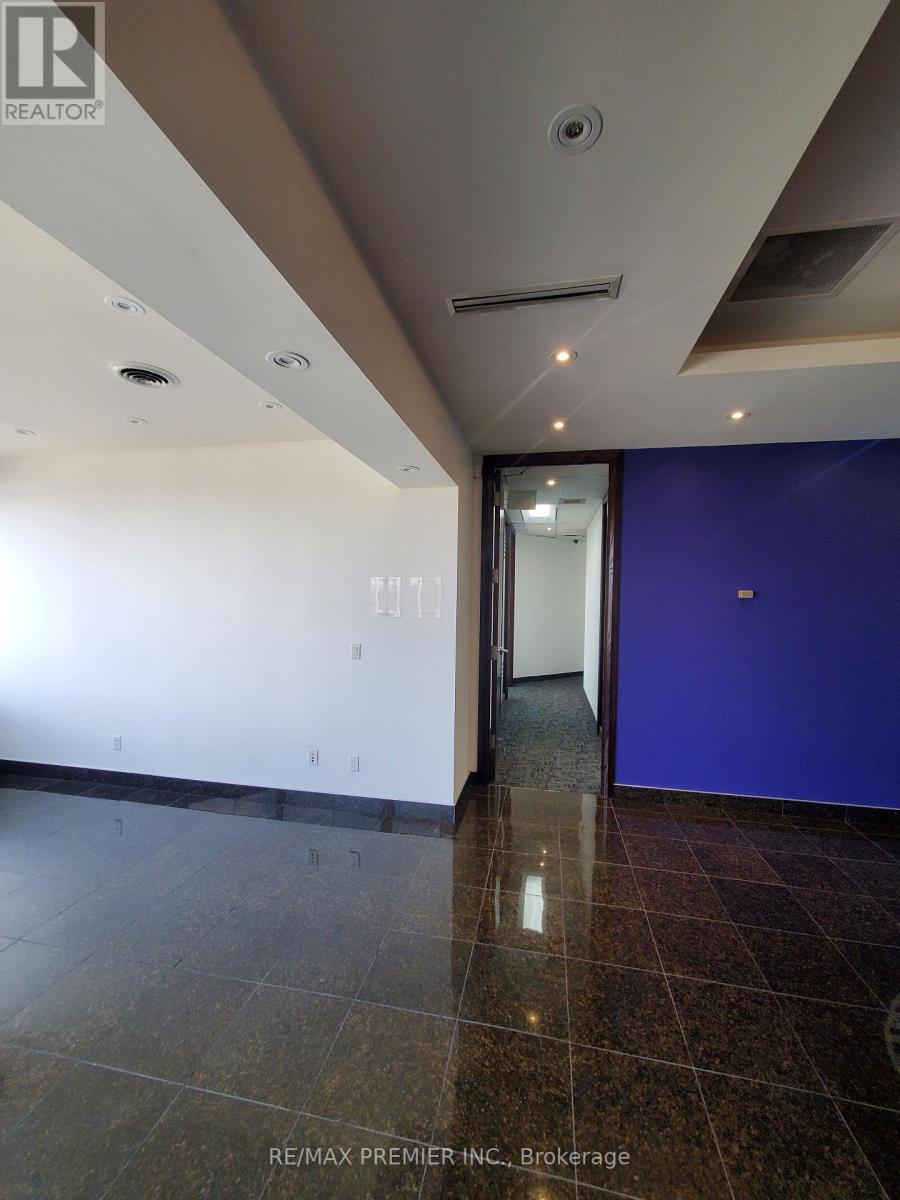 500a - 3200 Dufferin Street, Toronto, Ontario  M6A 2T3 - Photo 9 - W12202353