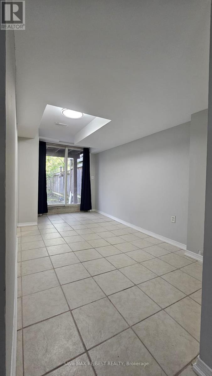 Bsmt - 1204 Prestonwood Crescent, Mississauga, Ontario  L5V 2V3 - Photo 3 - W12202354