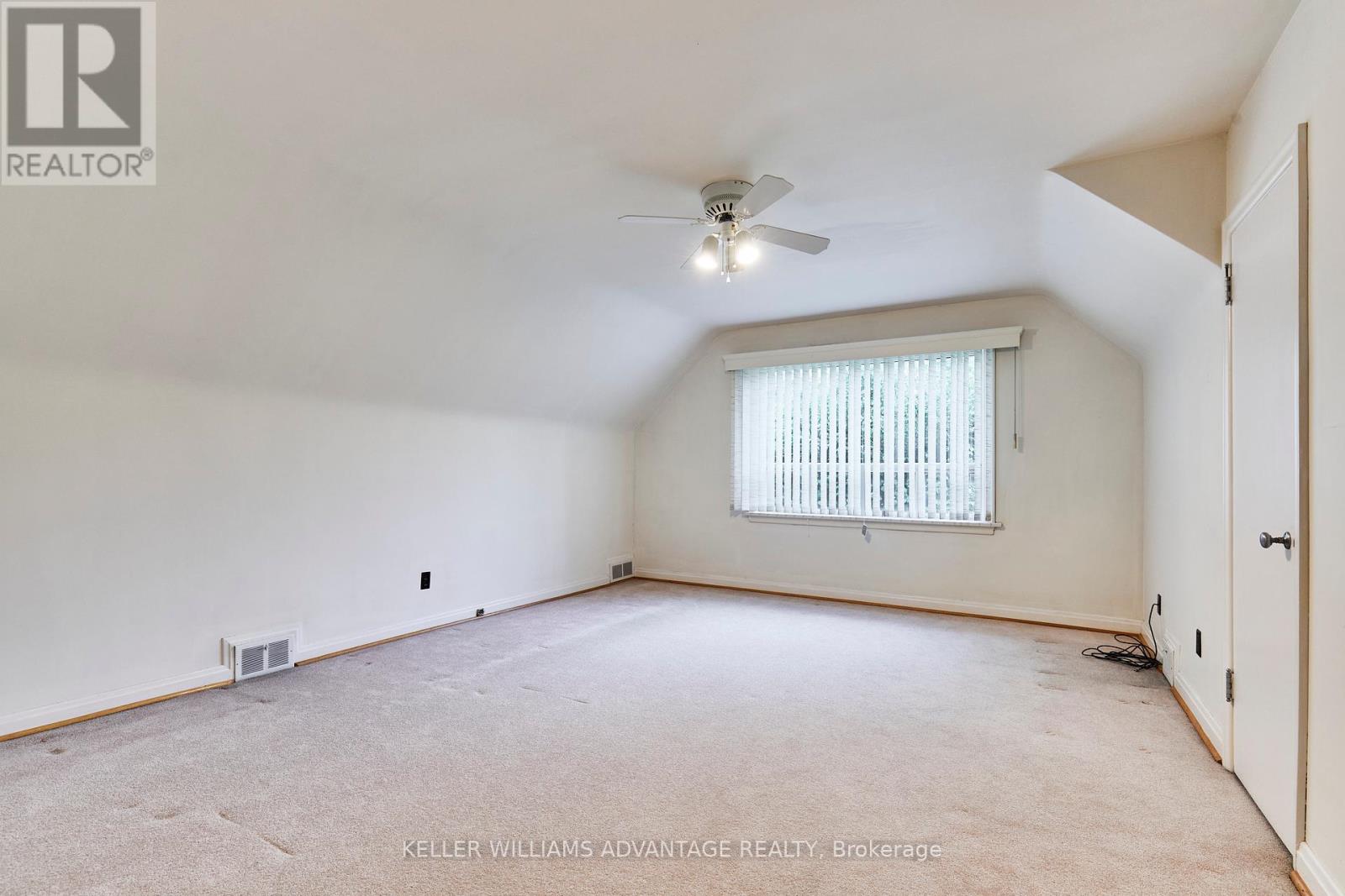 8 Hilldowntree Road, Toronto, Ontario  M9A 2Z5 - Photo 12 - W12202359