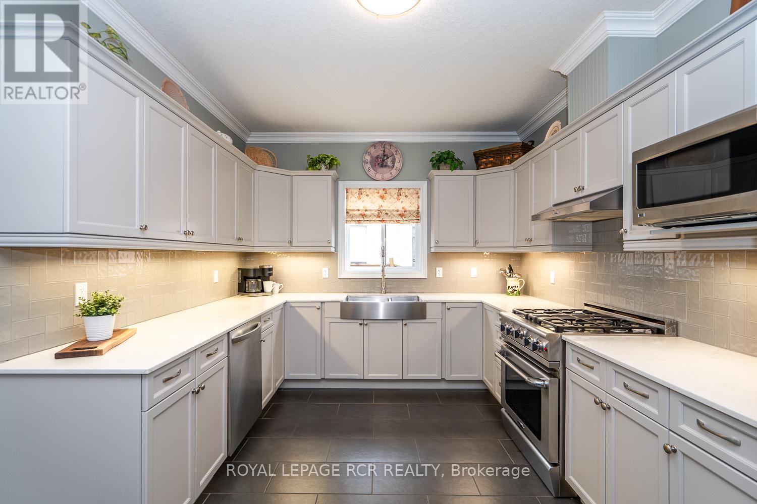39 Dinnick Crescent, Orangeville, Ontario  L9W 0B7 - Photo 5 - W12202424