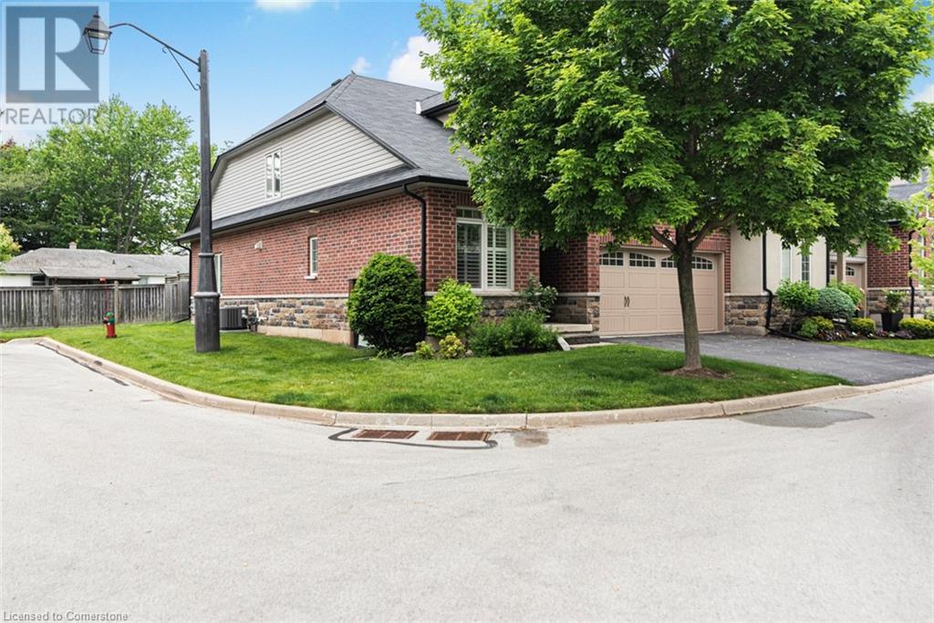 114 TOULON Avenue, Hamilton, Ontario