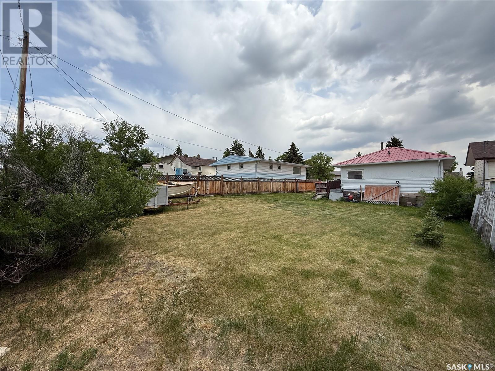102 Wayne Street, Abbey, Saskatchewan  S0N 0A0 - Photo 35 - SK008624