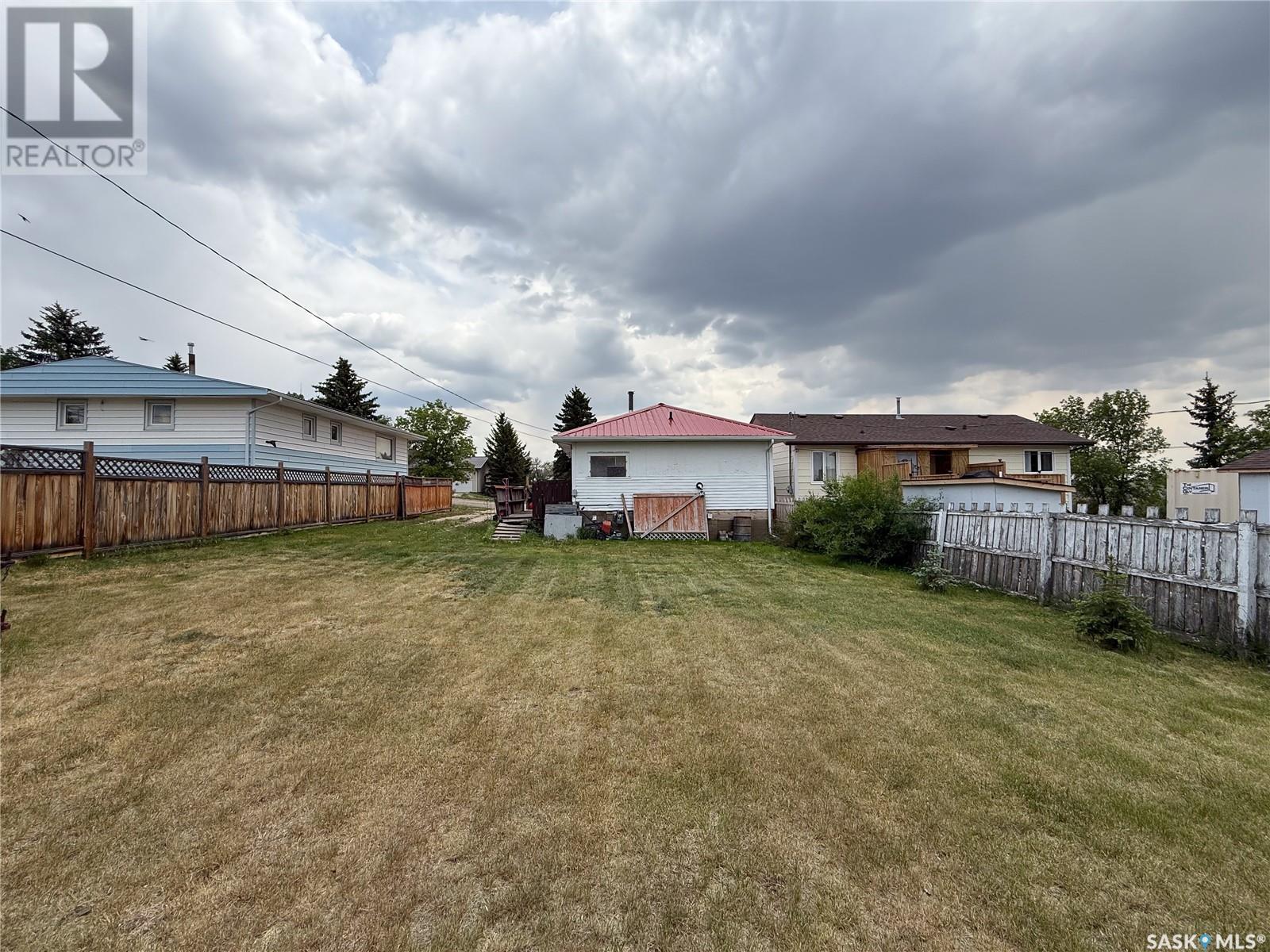 102 Wayne Street, Abbey, Saskatchewan  S0N 0A0 - Photo 37 - SK008624