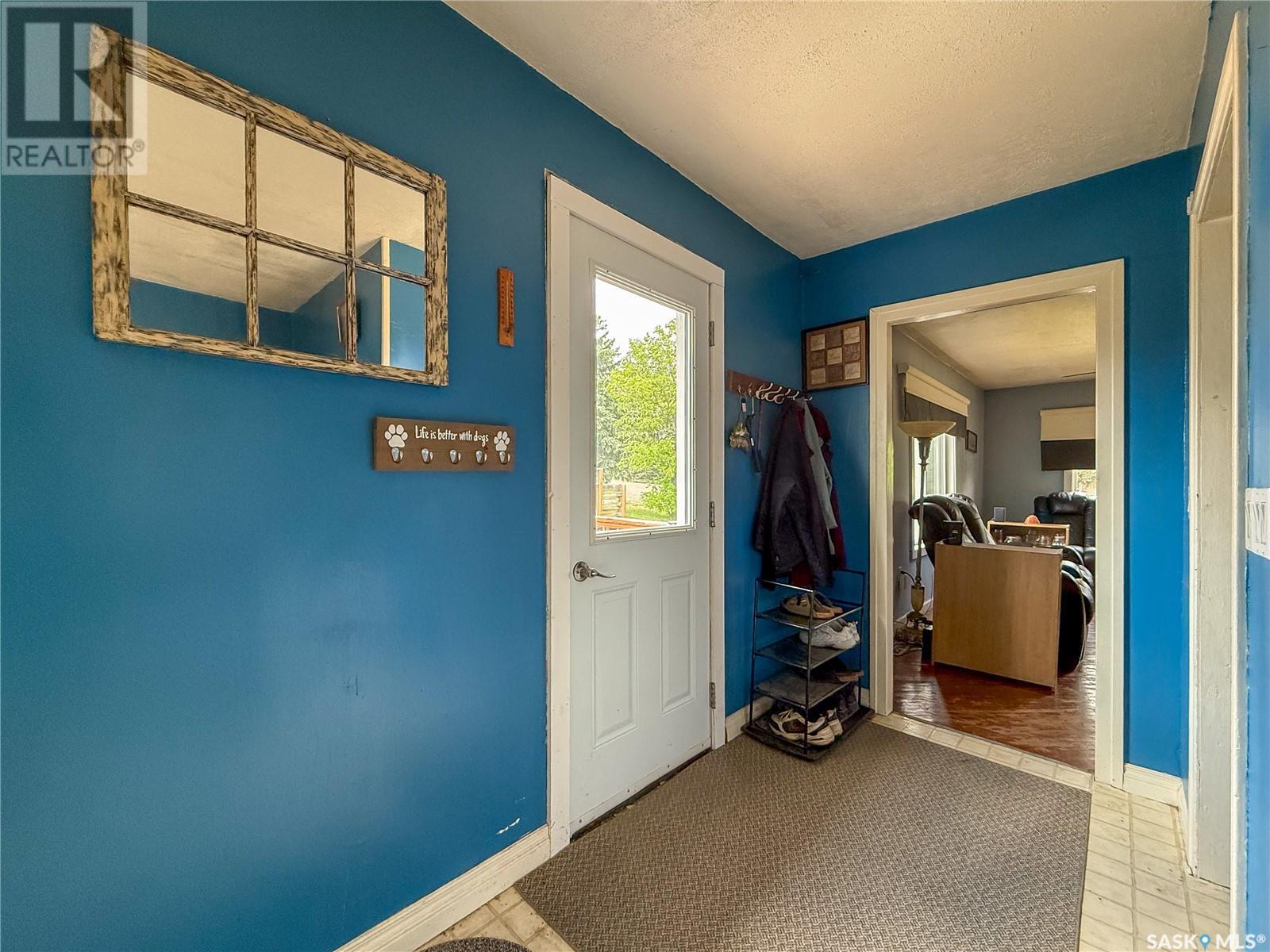 102 Wayne Street, Abbey, Saskatchewan  S0N 0A0 - Photo 4 - SK008624
