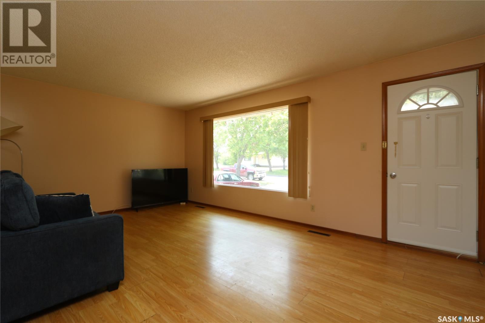 218 Third STREET NE, ituna, Saskatchewan