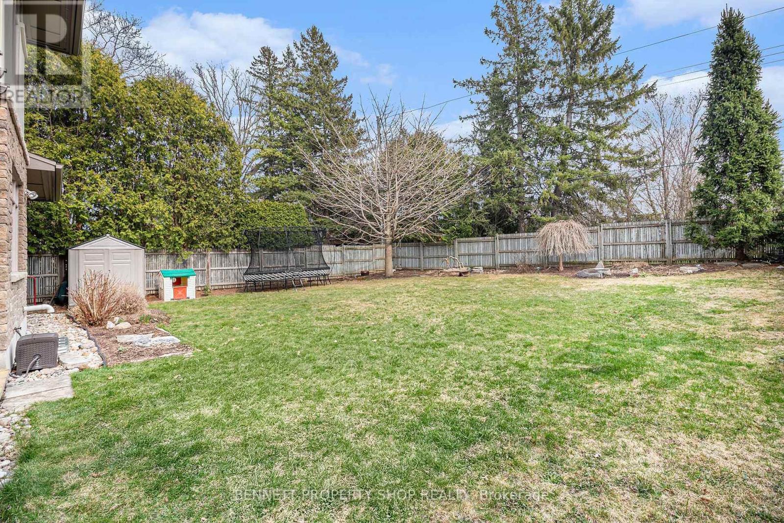 1934 Lenester Avenue, Ottawa, Ontario  K2A 1J9 - Photo 35 - X12114602