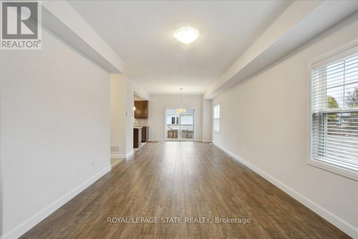 11 Cyclone Way, Fort Erie, Ontario  L0S 1B0 - Photo 15 - X12202232