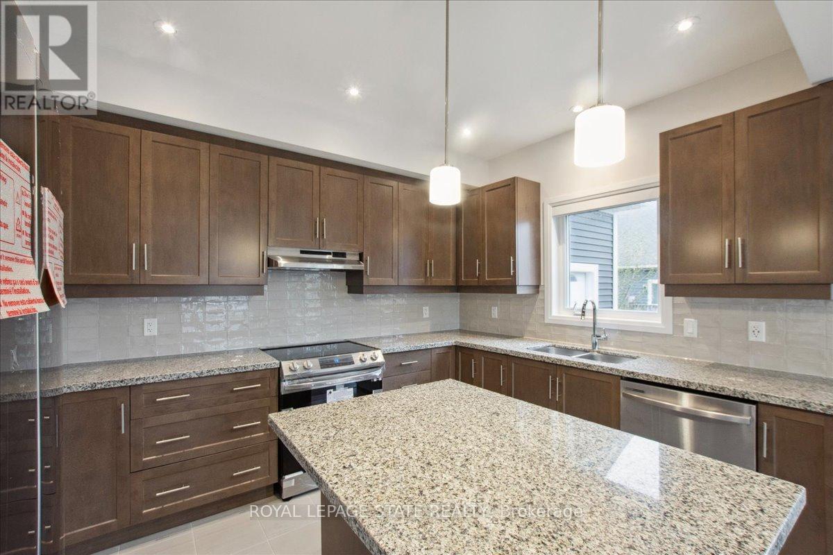 11 Cyclone Way, Fort Erie, Ontario  L0S 1B0 - Photo 19 - X12202232