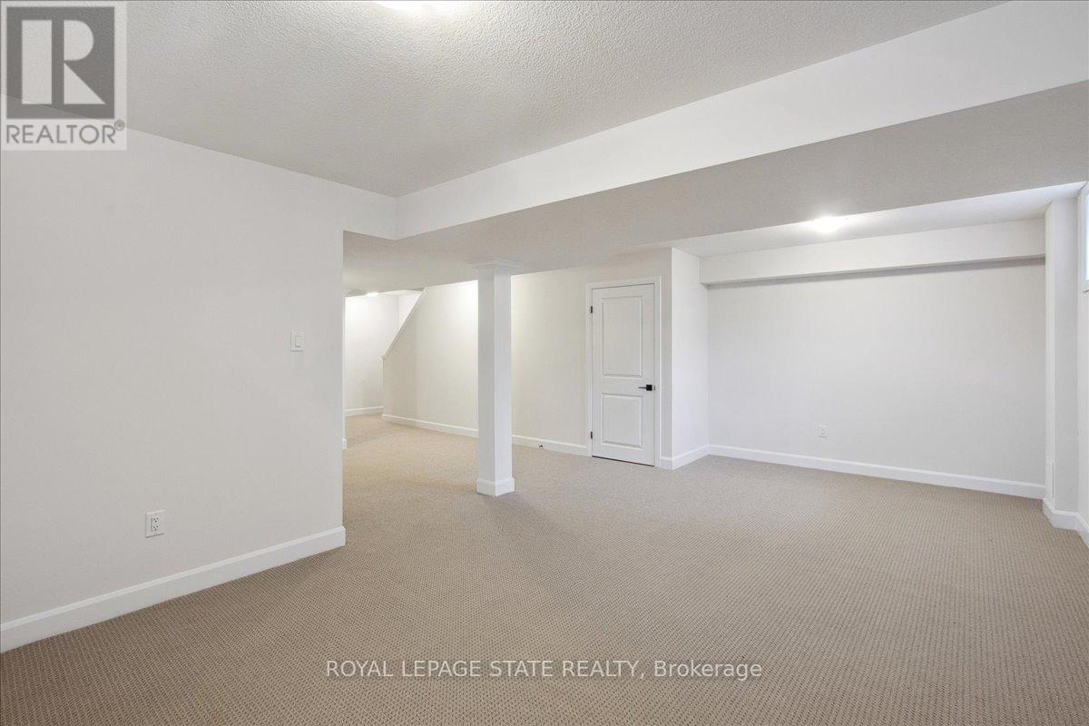 11 Cyclone Way, Fort Erie, Ontario  L0S 1B0 - Photo 35 - X12202232
