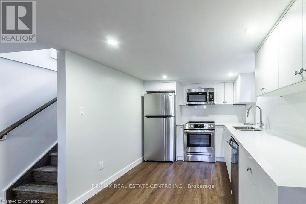2 - 47 West 4th Street, Hamilton, Ontario  L9C 3M5 - Photo 8 - X12202272