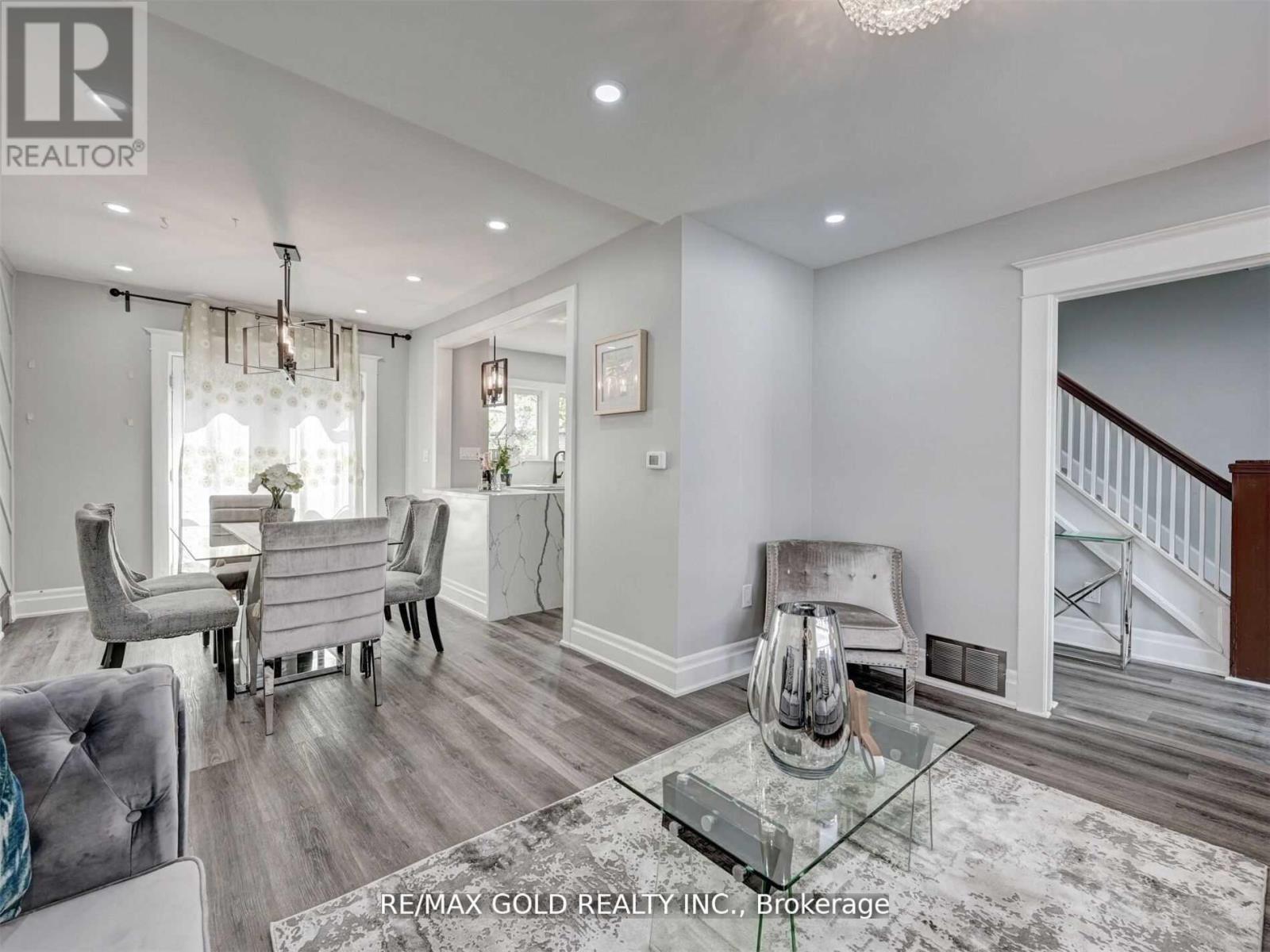 1124 Cannon Street E, Hamilton, Ontario  L8L 2J8 - Photo 8 - X12202290