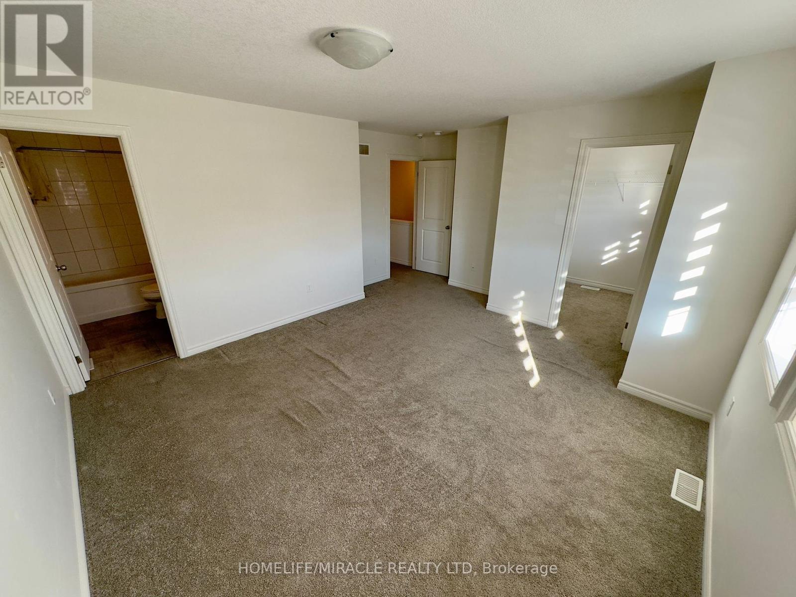 194 Links Crescent, Woodstock (Woodstock - North), Ontario  N4T 0L9 - Photo 12 - X12202292