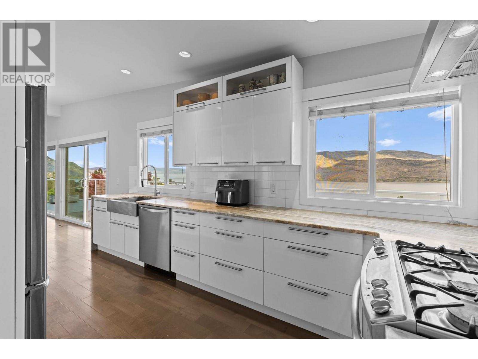 6177 Wilson Road, Peachland, British Columbia  V0H 1X7 - Photo 11 - 10350801