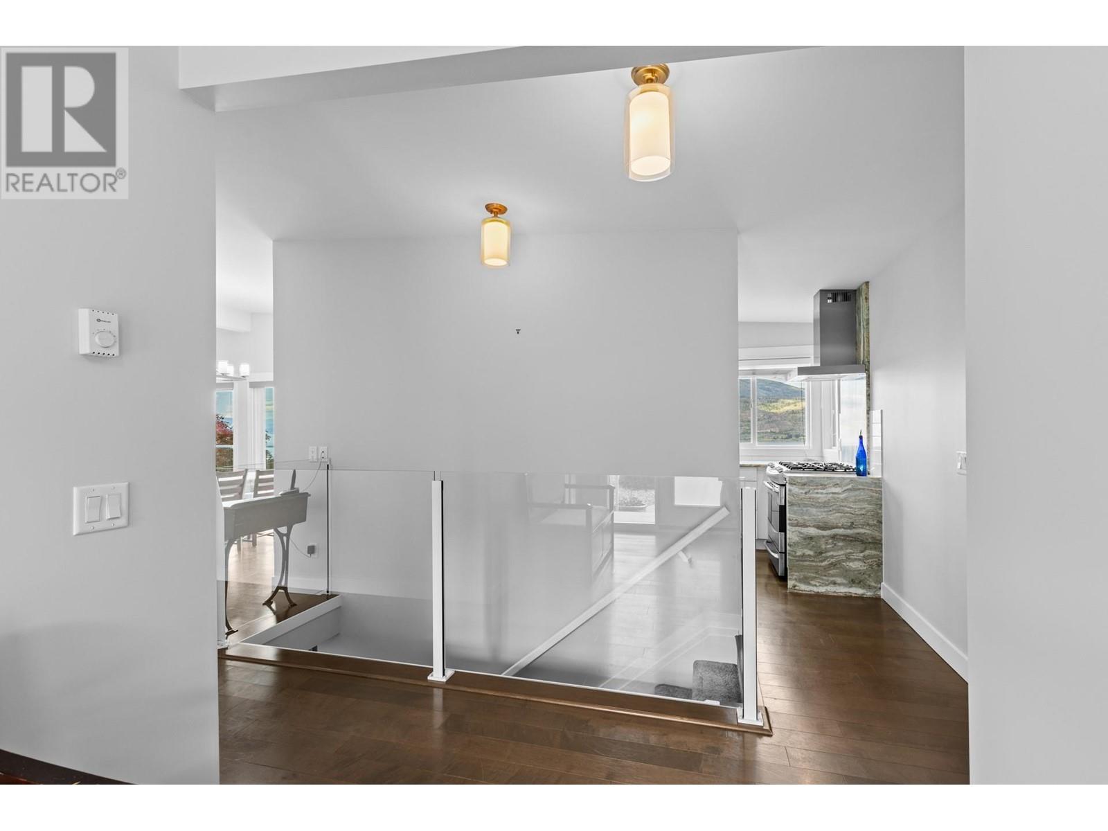 6177 Wilson Road, Peachland, British Columbia  V0H 1X7 - Photo 8 - 10350801