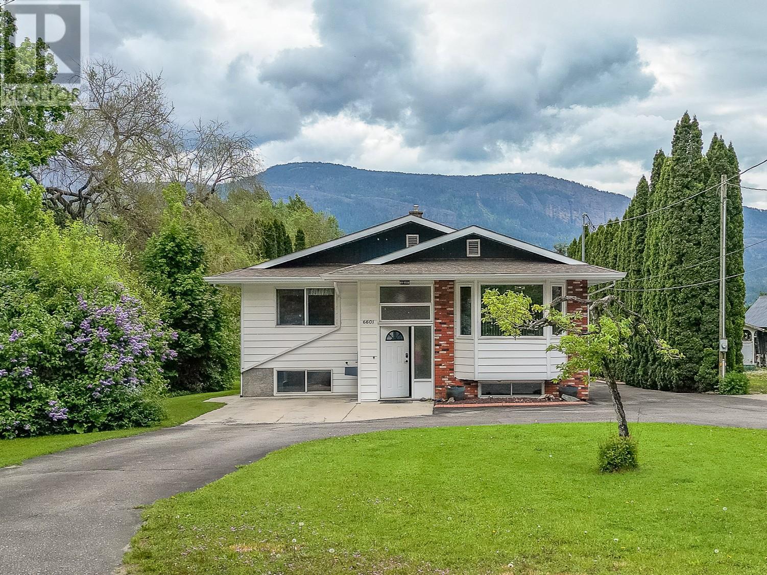 6601 97A Highway, Enderby, British Columbia