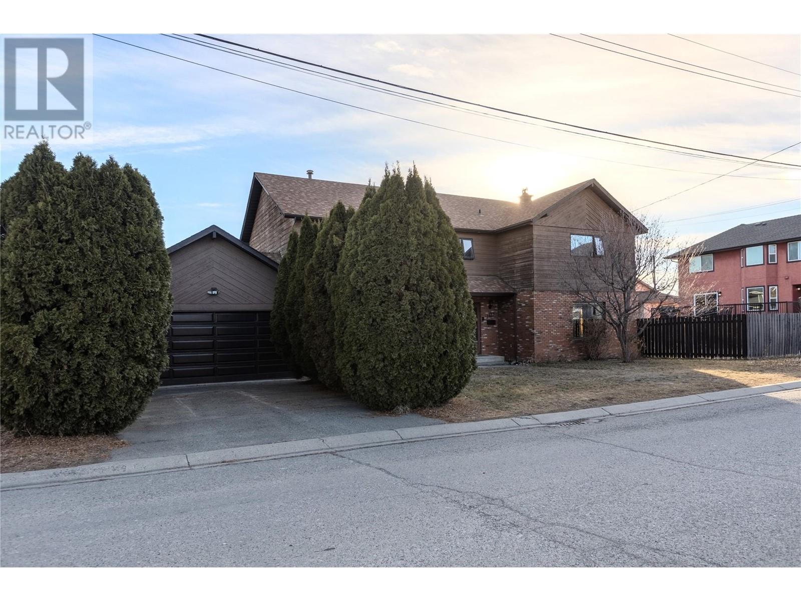 Property at 1515 LETHBRIDGE Avenue image 3