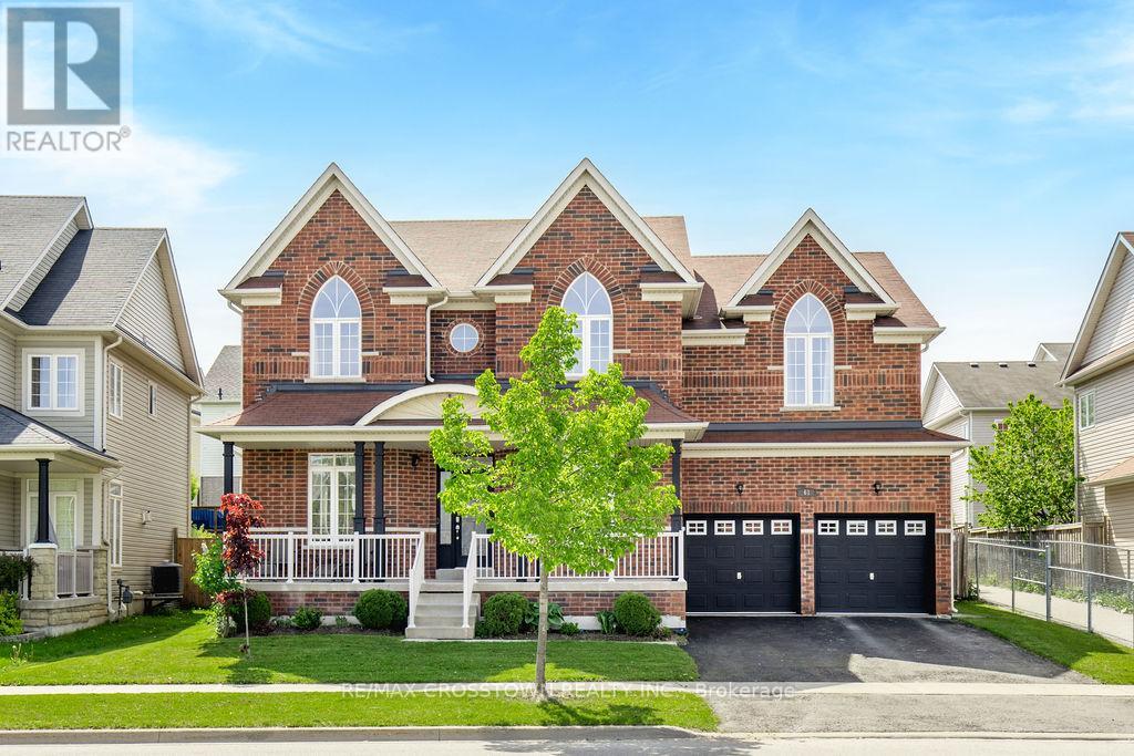 61 THE QUEENSWAY, Barrie, Ontario