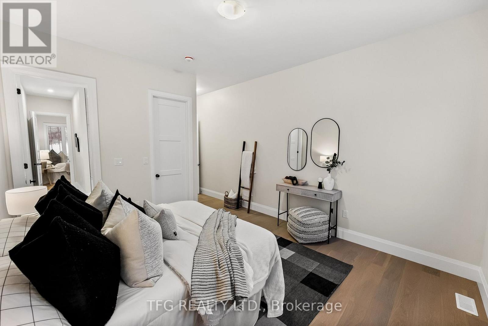12 Cameron Court, Cavan Monaghan, Ontario  L0A 1C0 - Photo 33 - X12202607