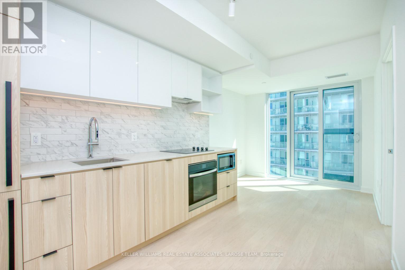 2809 - 252 CHURCH STREET, Toronto, Ontario